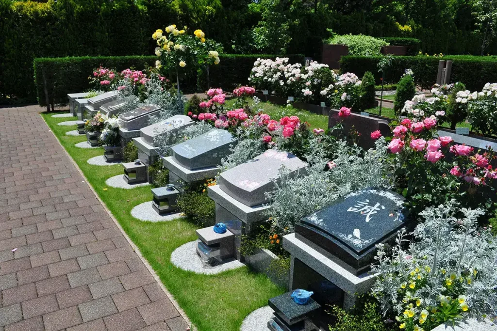 秋津ふれあいパーク　緑と花があふれる園内（スライド5）