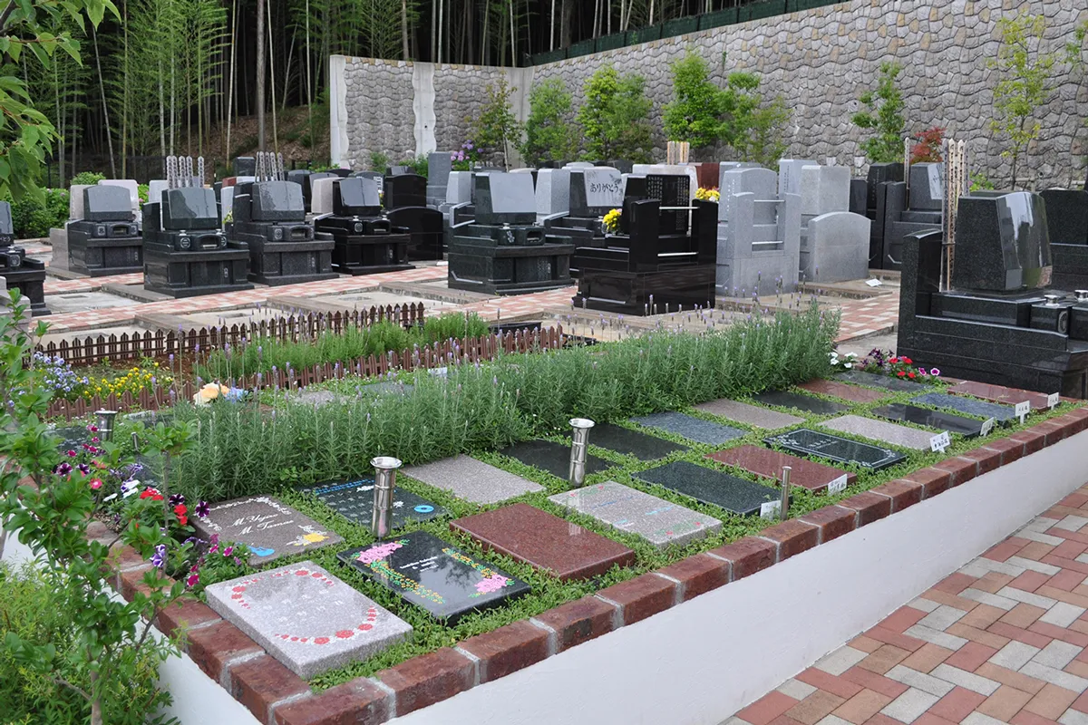 都筑まどか霊園 一般墓所