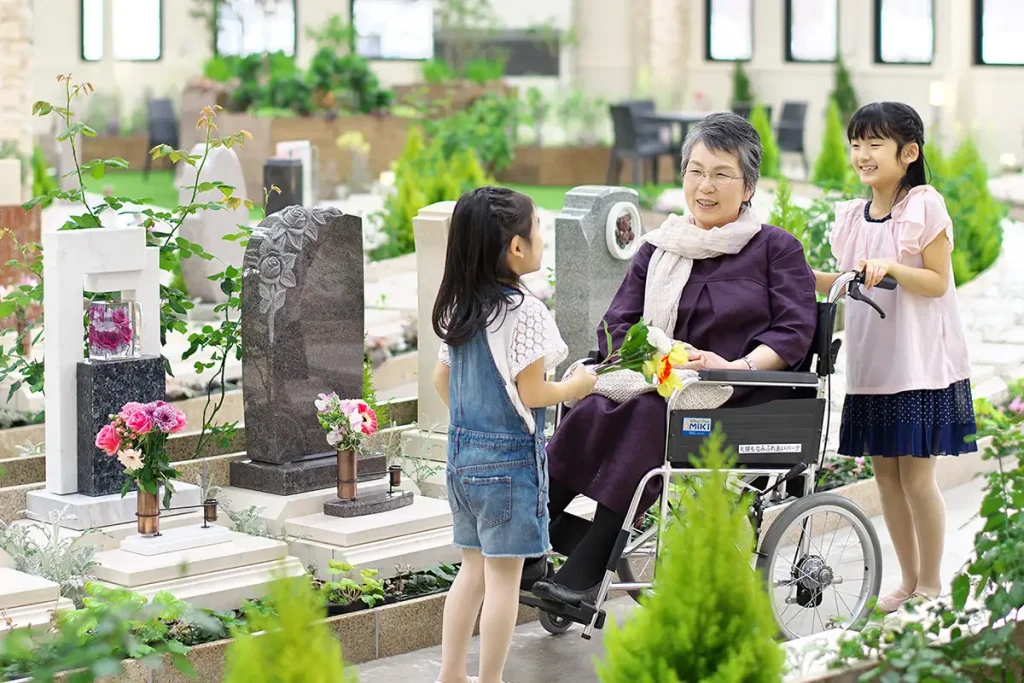 札幌もなみふれあいパーク　水と緑あふれる納骨堂（スライド9）