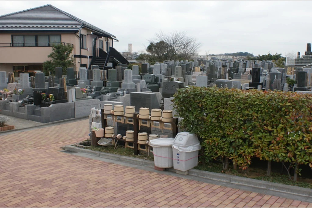 神奈川県横浜市栄区「戸塚長沼霊苑」