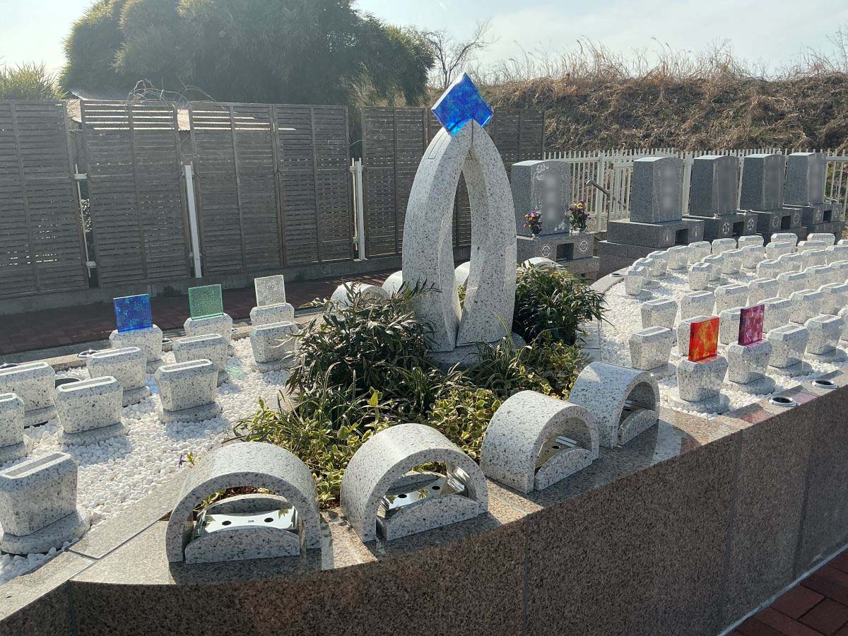 永代供養墓「久遠（とわ）」